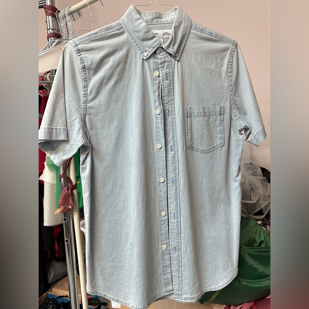 Old Navy Denim Slim fit short sleeve shirt